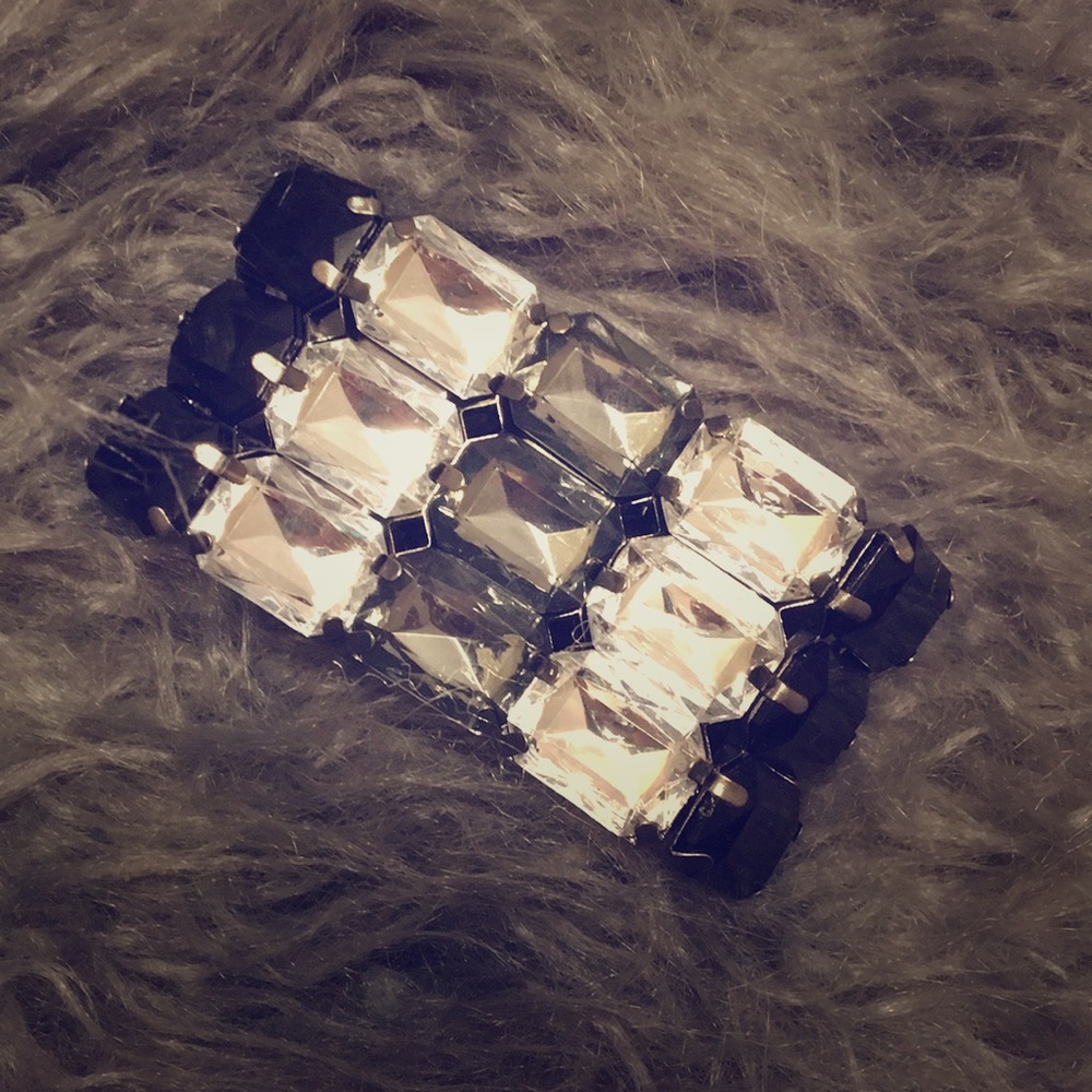 🌟Black and silver wide stretchy bracelet🌟